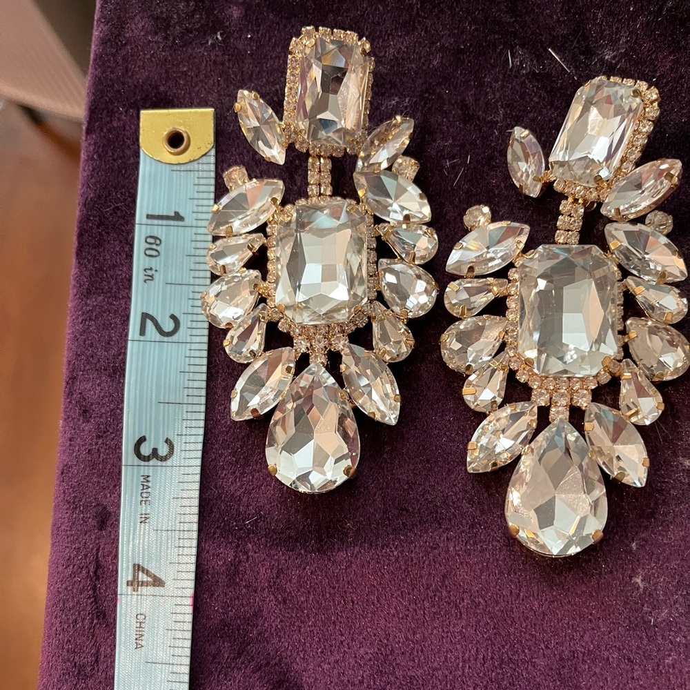 Las Vegas Estate Elegant Crystal Statement Earrings